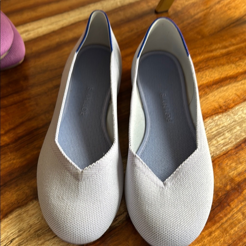 Stylish Women's lavander flats
